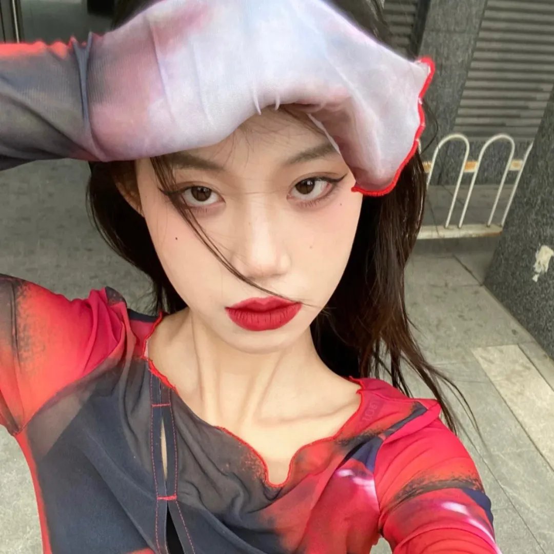 暹罗女王海报